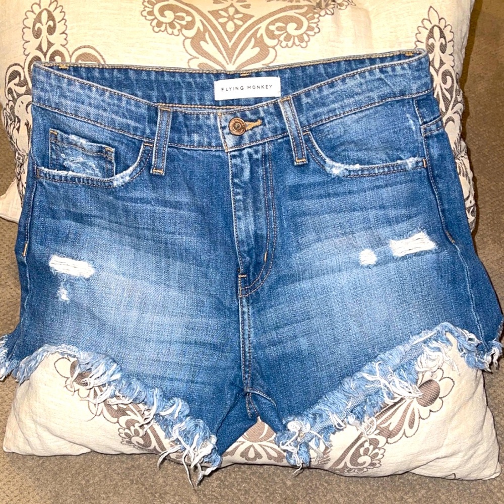 FLYING MONKEY FASHIONABLE DENIM SHORTS, SIZE 27